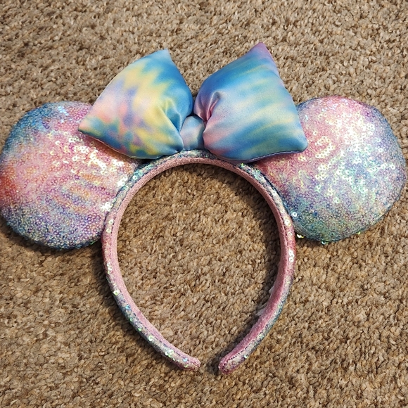 Lot of 6 Pairs of Disney Parks Headband Ears (will not separate) - Picture 4 of 8
